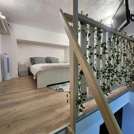 Forest View Scandi Loft