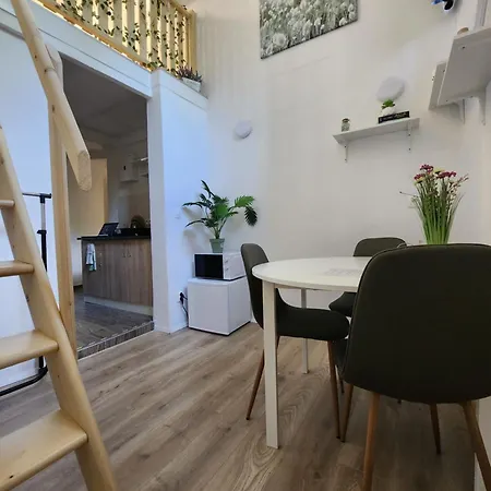 Forest View Scandi Loft