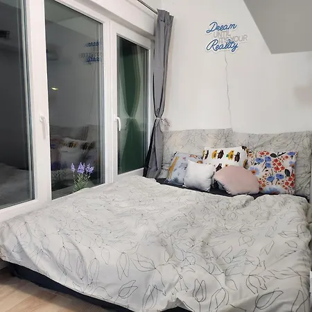 Forest View Scandi Loft Apartment Bratislava