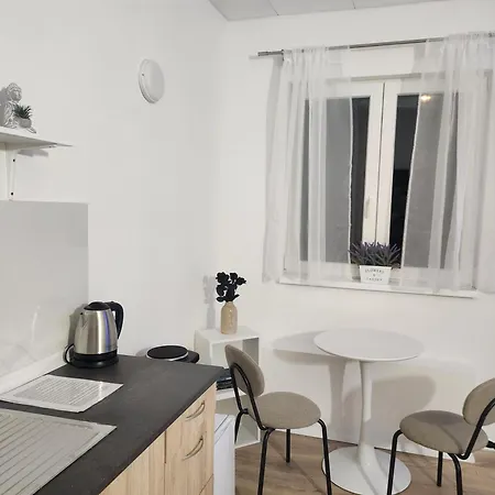 Forest View Scandi Loft Apartment Bratislava
